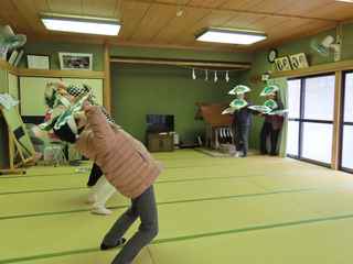 松踊り練習３.JPG