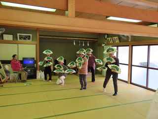 松踊り練習５.JPG